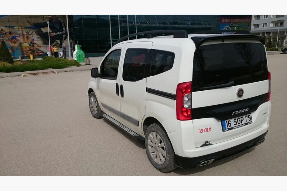 Fiat Fiorino/Qubo 2008-2024 Cubierta de parachoques trasero AMG (imprimada para pintar) Foto 2