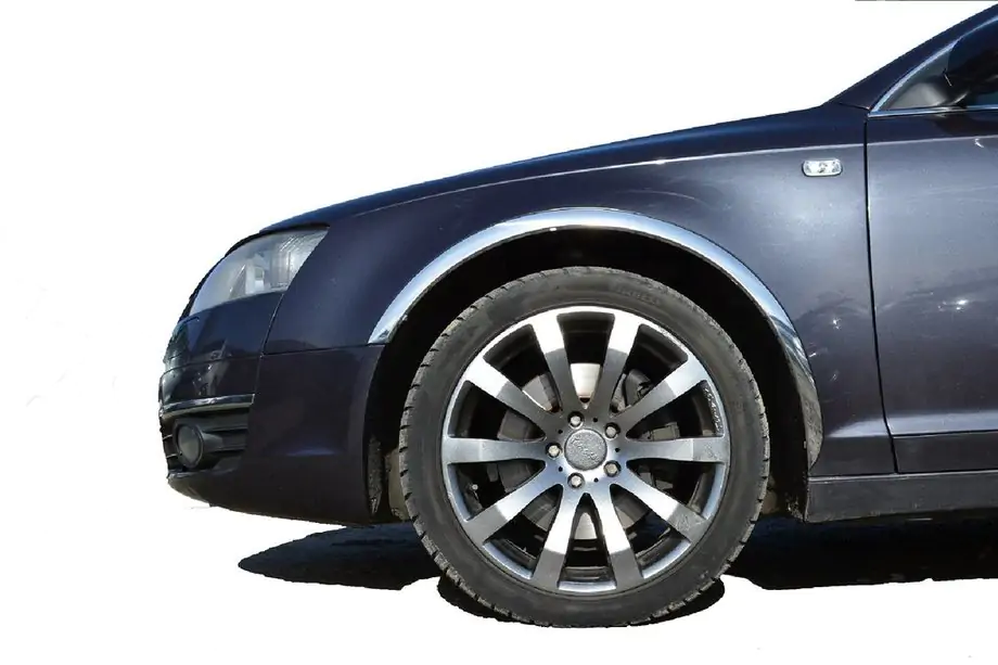 Audi A6 C6 2004-2011 Aletines de aleta (4 uds, acero inoxidable) Image