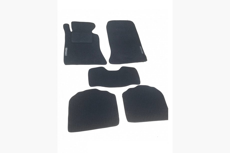 Mercedes E-class W124 1984–1997 Alfombrillas de tela (Corona) Image