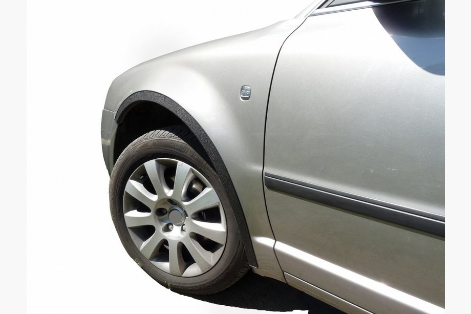 Audi A6 C7 2011-2017 Aletines de aleta (4 uds, negros) Image