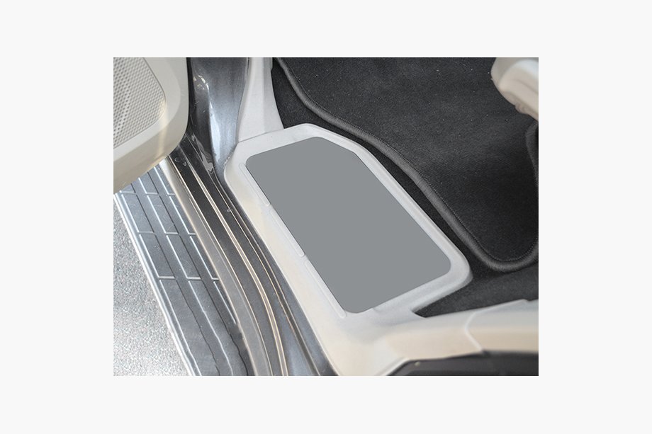 Mitsubishi Pajero Wagon IV 2006-2021 Protector de umbral Natanko (acero inoxidable) Image
