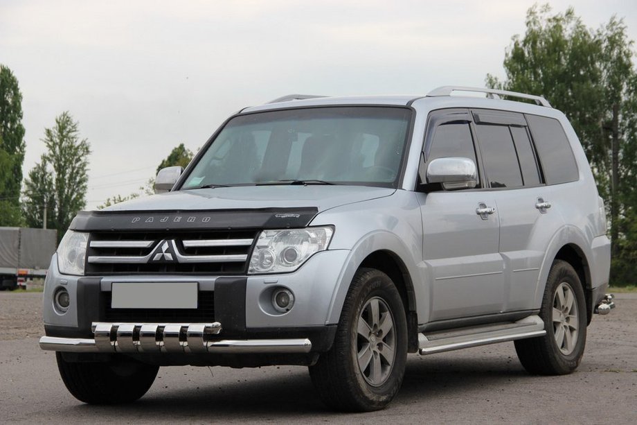 Mitsubishi Pajero Wagon III 1999-2006 Defensa Delantera ST015 (Acero Inoxidable) Image