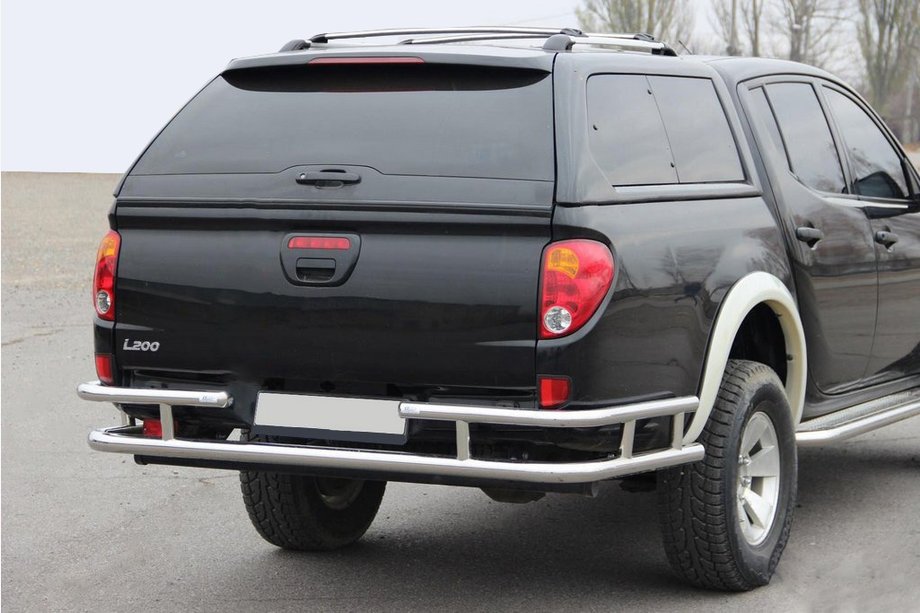 Mitsubishi L200 2006-2015 Protector Trasero AK0022 (Acero Inoxidable) Image