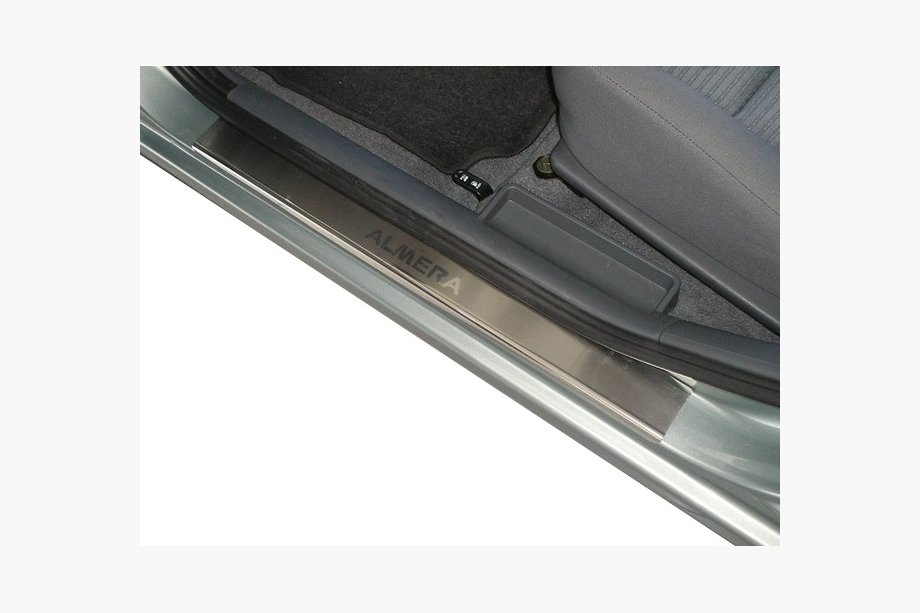Nissan Almera B10 Classic 2006-2012 Cubiertas de Umbral Nataniko (4 uds., Acero Inoxidable) Premium - Cinta 3M, 0.8 mm Image