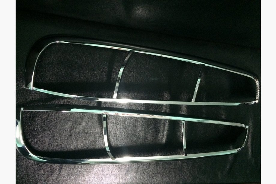Nissan X-trail T30 2002-2007 Cubiertas de Luces Traseras (2 uds, plástico) Image
