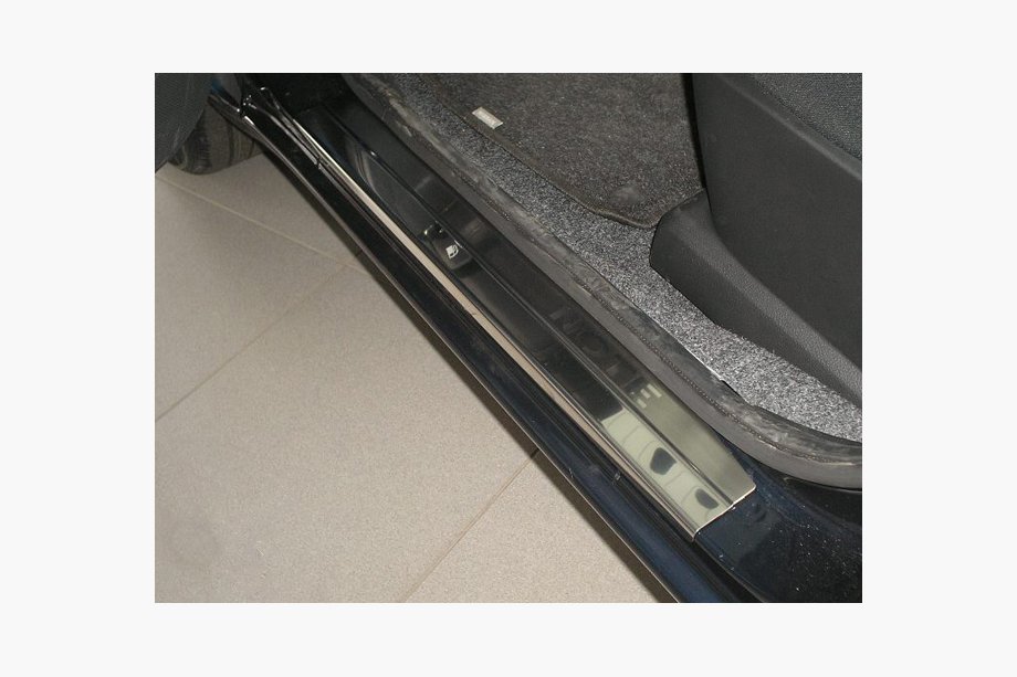 Nissan Note 2004-2012 Cubiertas de Umbral Nataniko (4 uds., Acero Inoxidable) Image