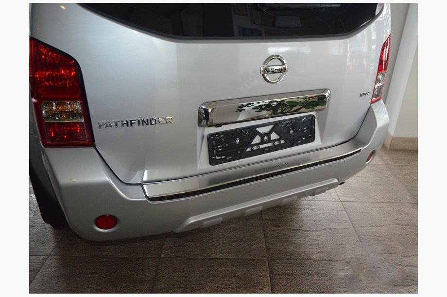 Nissan Pathfinder R51 2005-2014 Protector de parachoques trasero con borde Nataniko (acero inoxidable) Image