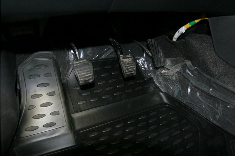 Lifan 620 Solano 2007- (2010↗) Alfombrillas de goma 3D para interior (4 uds, Novline) Image