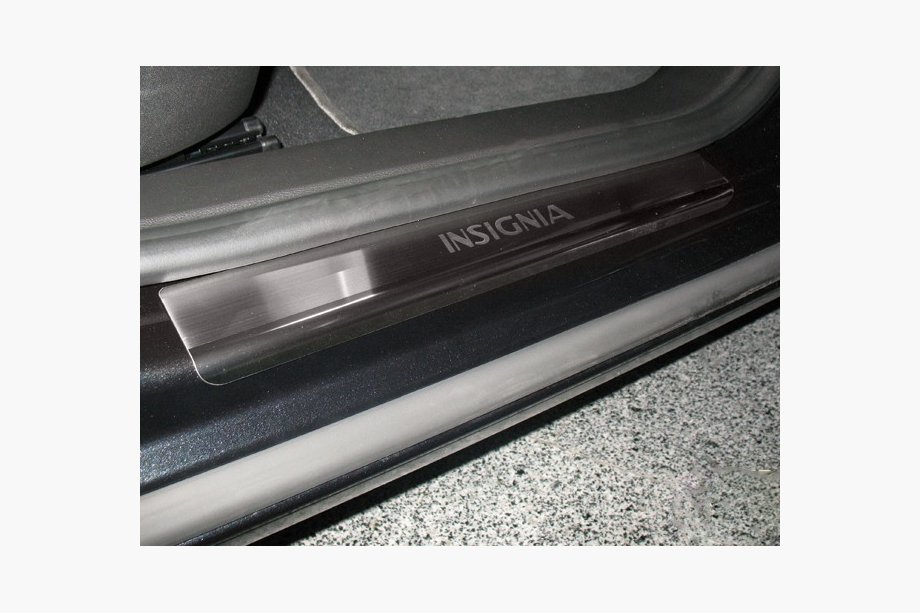 Opel Insignia 2008-2017 Protectores de umbral Natanika Premium (4 uds, acero inoxidable) Image