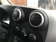 Mercedes Citan 2013-2021 Embellecedores de rejillas de ventilación interior (4 uds, acero inoxidable) foto 1