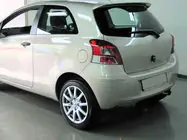 Toyota Yaris 2006-2011 Alerón (imprimado para pintar) foto 1