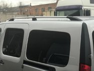 Renault Kangoo 2008–2020 Barras de Techo Cromadas Base estándar, pies de plástico foto 2