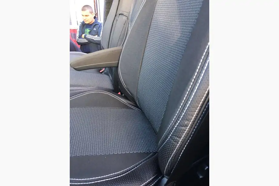 Mercedes Sprinter W906 2006–2018 Fundas de Asientos de Coche (Cuero Ecológico↗Tela, Premium) Image