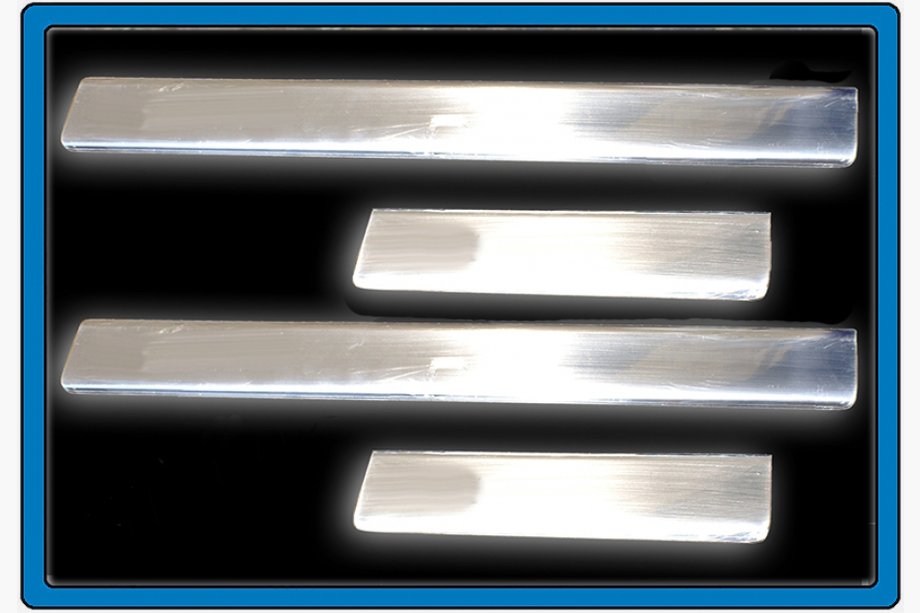 Seat Leon 2013-2020 Protector de umbral OmsaLine (4 uds, acero inoxidable) Image