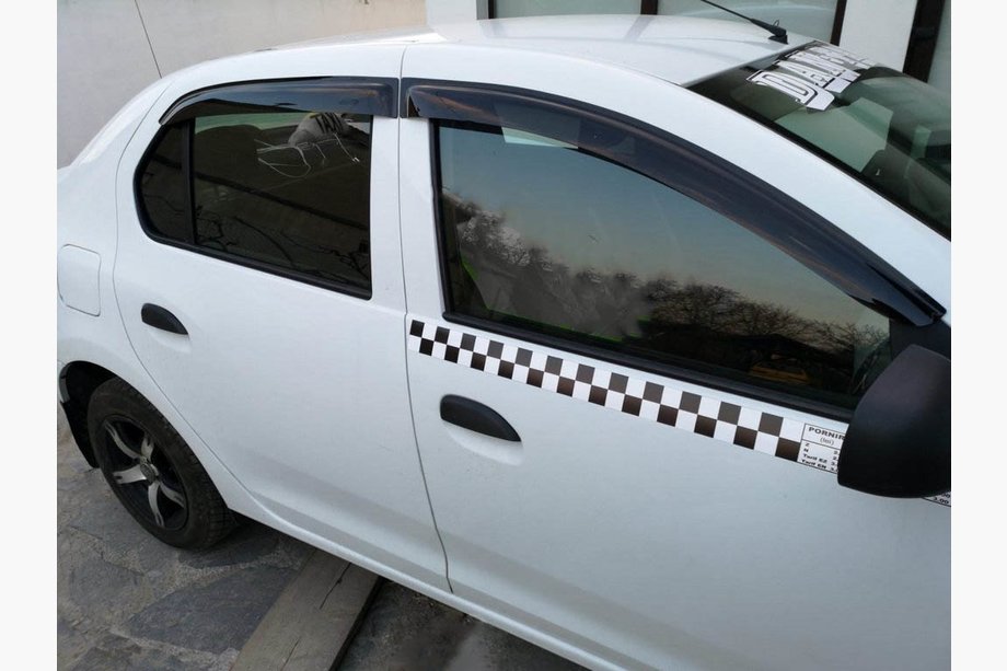Renault Sandero 2013-2022 Deflectores de Ventana (4 uds, Niken) Image