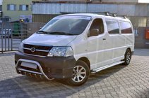 Toyota HiAce Defensa Delantera WT003 (Acero Inoxidable) foto 3