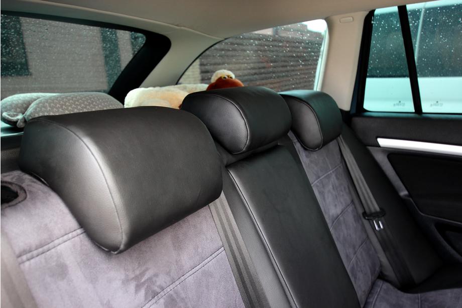 Skoda Octavia II A5 2006-2010 Fundas de asiento coche piel sintética+tejido+alcantara Antara A001 (interior completo) Foto 9