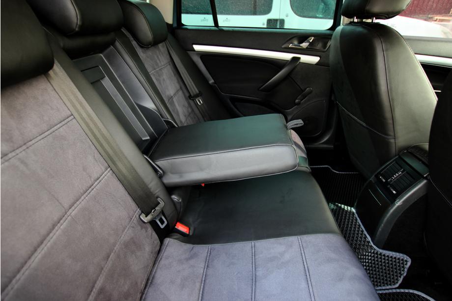 Skoda Octavia II A5 2006-2010 Fundas de asiento coche piel sintética+tejido+alcantara Antara A001 (interior completo) Foto 4