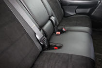 Dodge Journey 2008-2020 Fundas de Asientos Coche Cuero Ecológico+Tela+Alcantara Antara A001 (3 Filas) foto 10