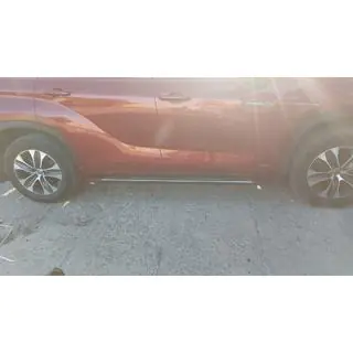Estribos Laterales OEM V1 (2 uds., Aluminio) Toyota Highlander 2019- foto 4