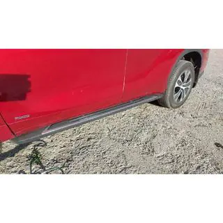Estribos Laterales OEM V1 (2 uds., Aluminio) Toyota Highlander 2019- foto 3