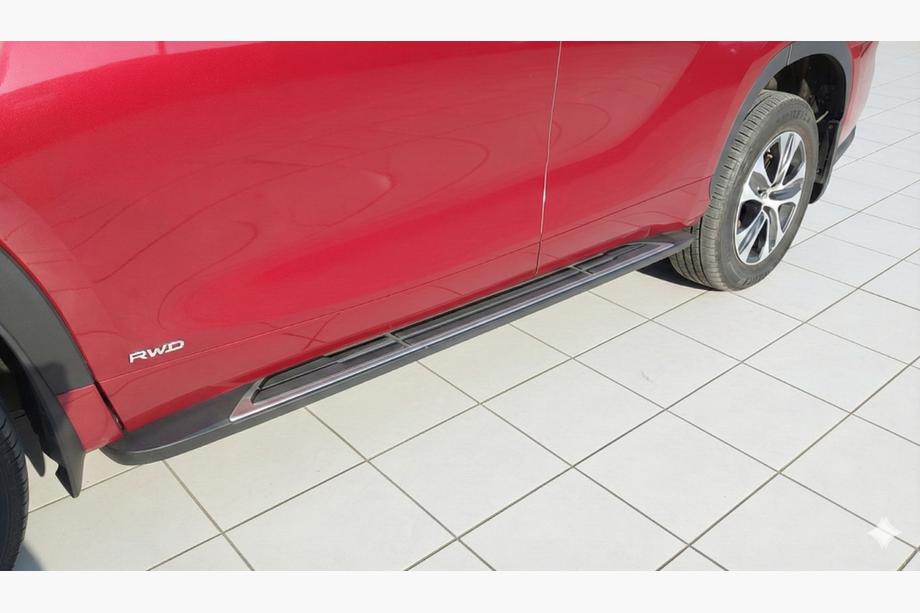 Toyota Highlander 2019- Estribos Laterales OEM V1 (2 uds., Aluminio) Image