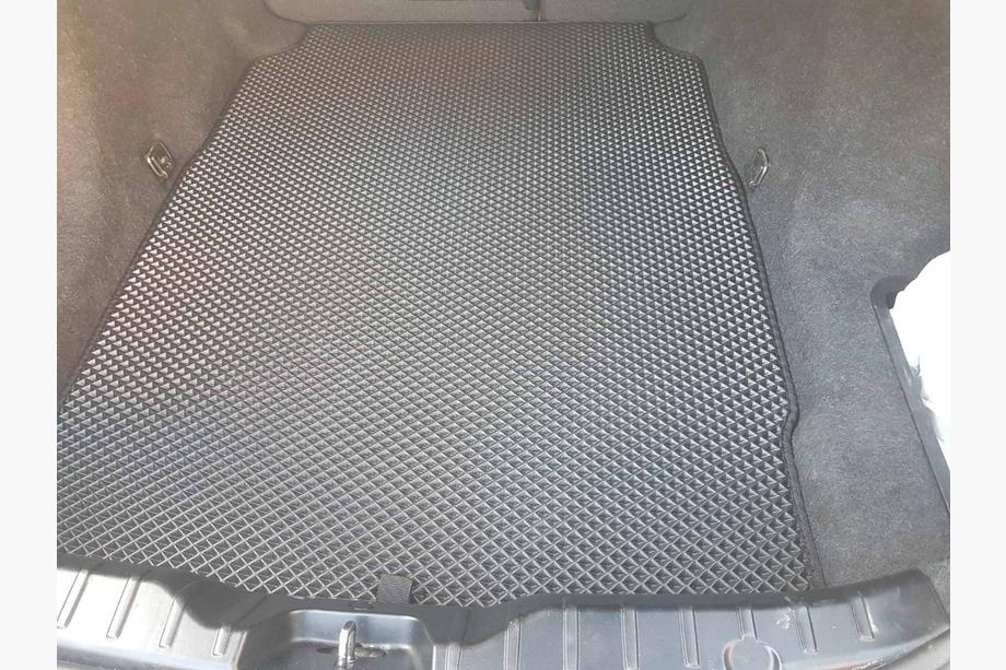 BMW 5 Series F10/F11 2010–2016 Alfombrilla de maletero EVA V1 (para F10, negra) Image