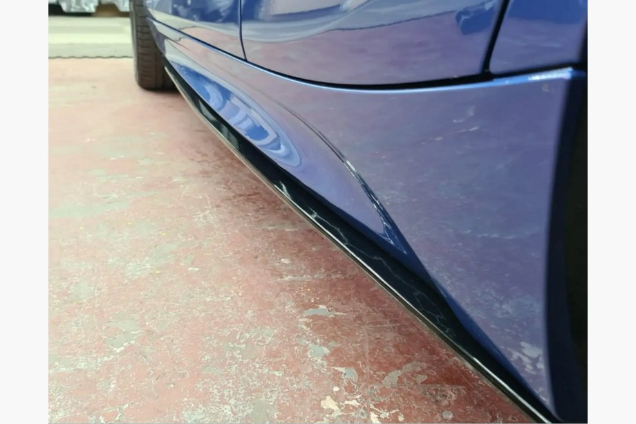 BMW 3 Series F30/F31 2012-2019 Faldones laterales negros (203cm, OmsaLine) Image