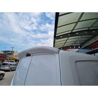 Alerón puerta trasera abatible (imprimado para pintar) Ford Courier 2014-2023 foto 1