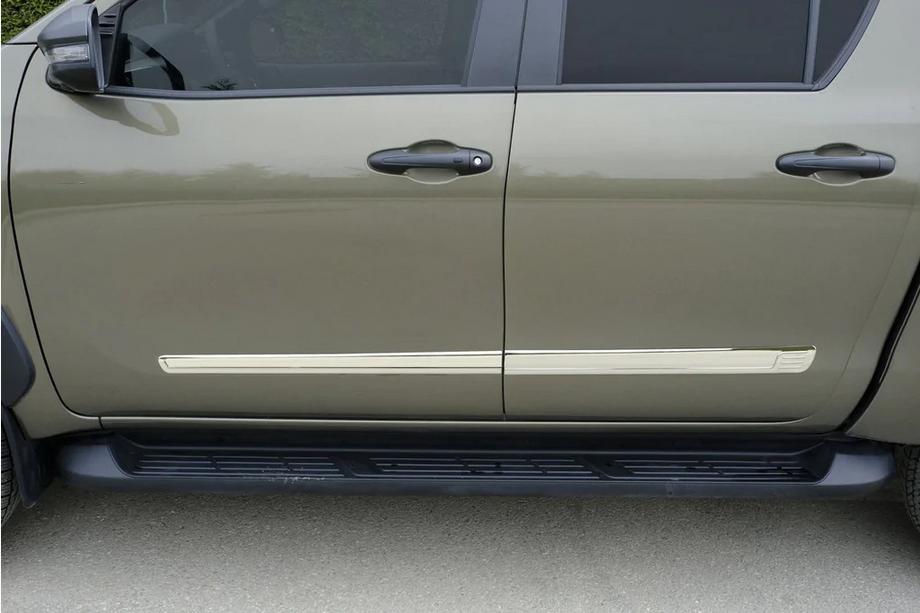 Mercedes X class 2017-2020 Molduras de Puerta Acero Inoxidable (4 uds) Image