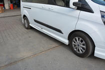 Ford Custom 2013-2022 Faldones Laterales (2 uds, imprimados para pintar) foto 2