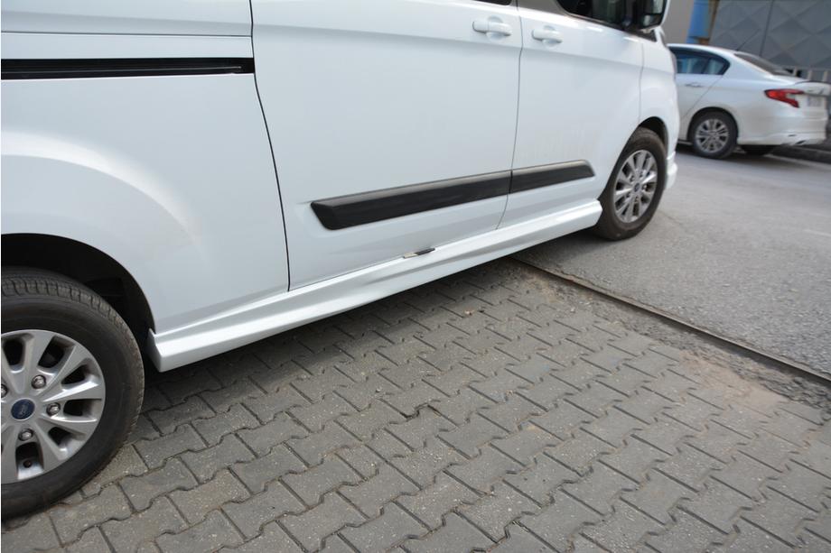 Ford Custom 2013-2022 Faldones Laterales (2 uds, imprimados para pintar) Image