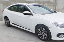 Honda Civic Sedan X 2016-2021 Molduras de puertas (4 uds, negras) foto 1