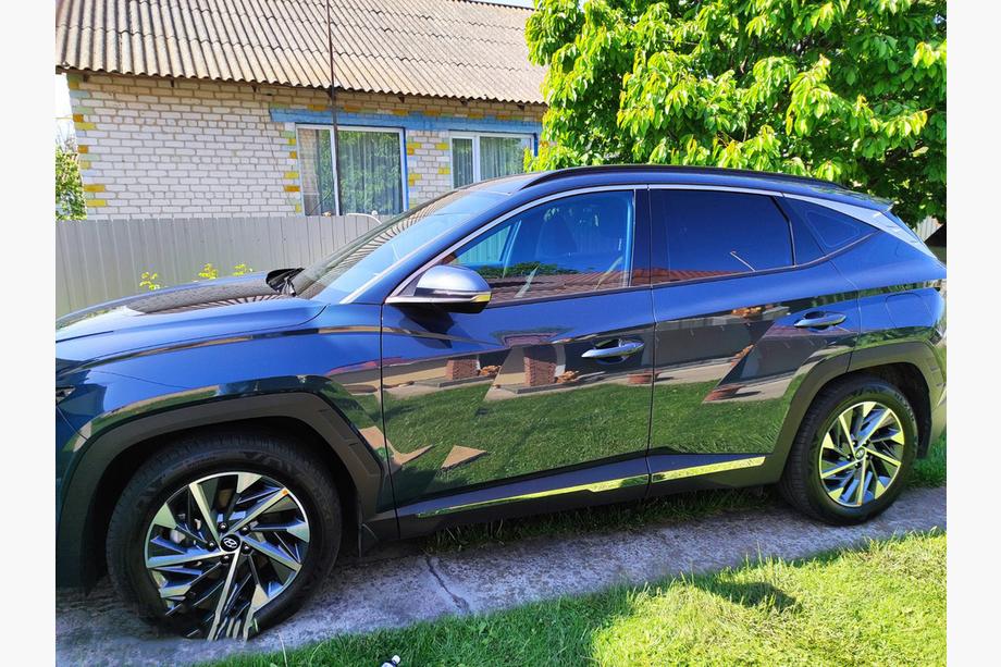 Hyundai Tucson NX4 2021- Molduras de Puerta Acero Inoxidable (4 uds) Image