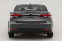 Kia Cerato 3 2013-2018 Moldura cromada sobre la matrícula para Sedan (acero inoxidable) foto 1