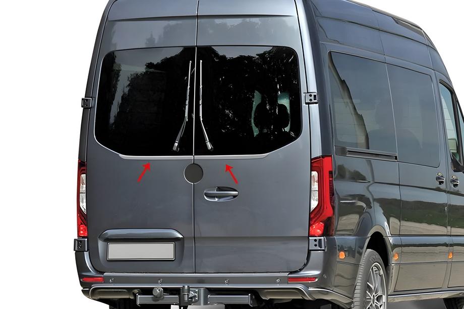 Mercedes Sprinter W907/W910 2018- Moldura de luneta trasera (2 uds, acero inoxidable) Carmos - Acero Inoxidable Turco Image