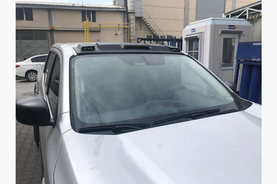 Nissan Navara/NP300 2016- Visera de Parabrisas (Meliset LED V1) Foto 2