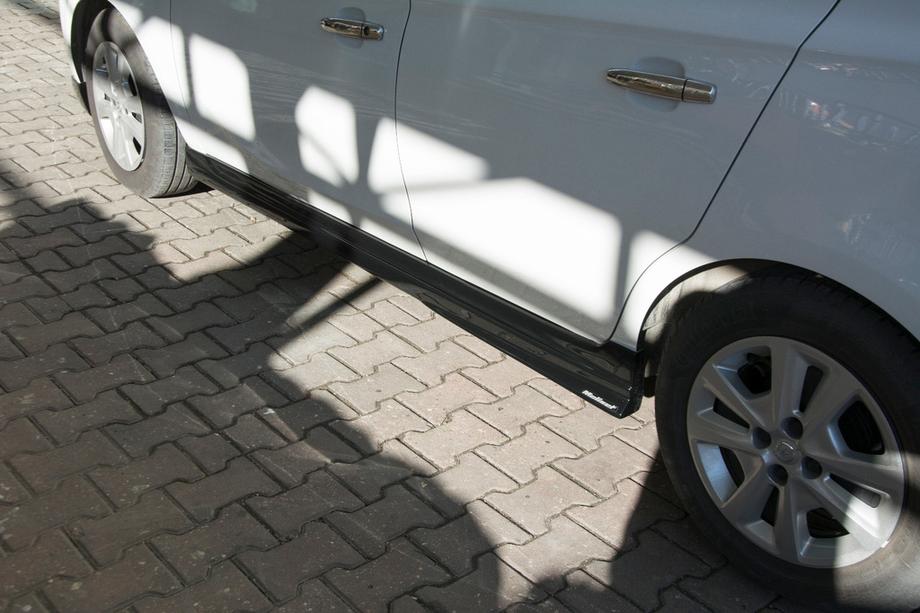Opel Corsa E 2015-2019 Faldones laterales (imprimados para pintar) Image