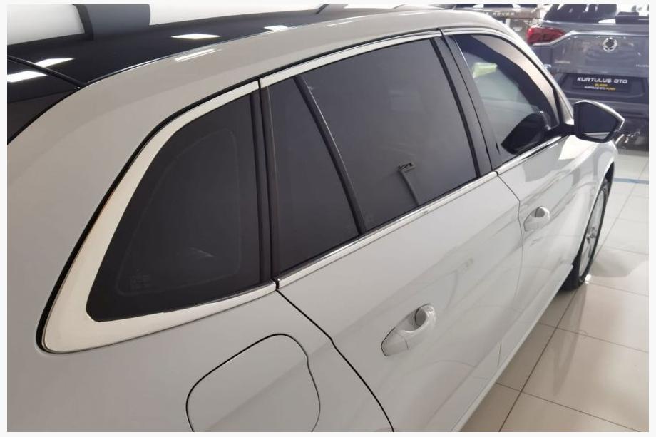 Skoda Scala 2018- Juego completo de molduras de ventanas acero inoxidable (10 piezas) Image