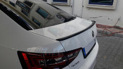 Skoda Superb 2015-2024 Alerón (imprimado para pintar) foto 1