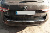 Skoda Superb 2015-2024 Protector de Parachoques Trasero SW Acero Inoxidable foto 3
