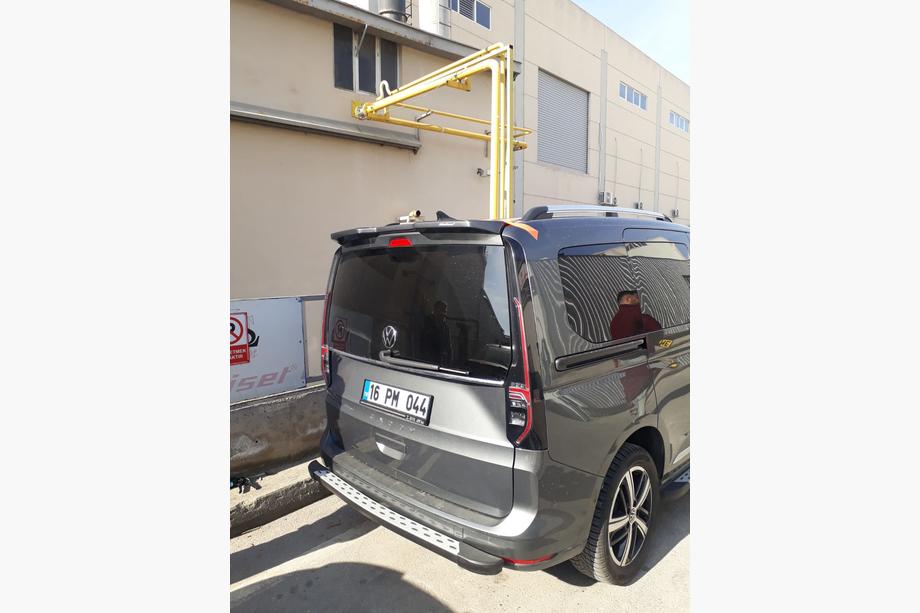 Volkswagen Caddy 2020- Alerón trasero (1 puerta, imprimado) Image
