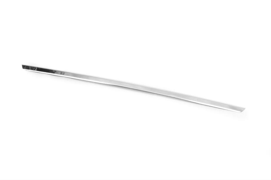 Volkswagen Passat B7 2012-2015 Moldura cromada sobre la matrícula SD (acero inoxidable) Image
