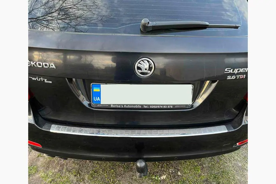 Skoda Octavia II A5 2010-2013 Protector de parachoques trasero Carmos (SD/SW, acero inoxidable) Image