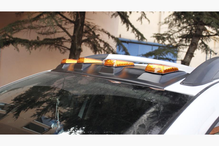 Dacia Duster 2008-2018 Visera de parabrisas V2 (LED) Foto 3