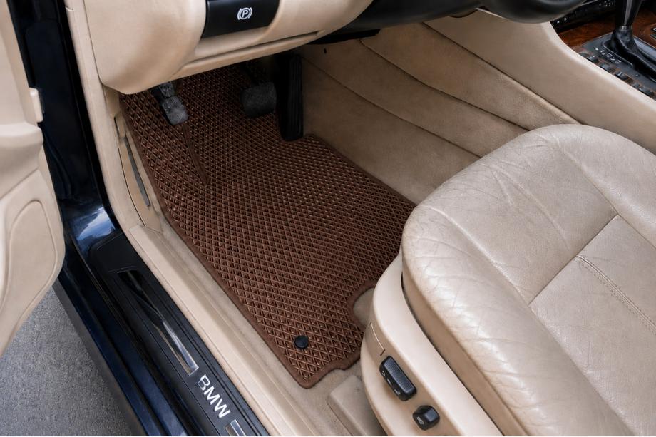 BMW 7 Series E38 1994-2001 Alfombrillas EVA marrones Image