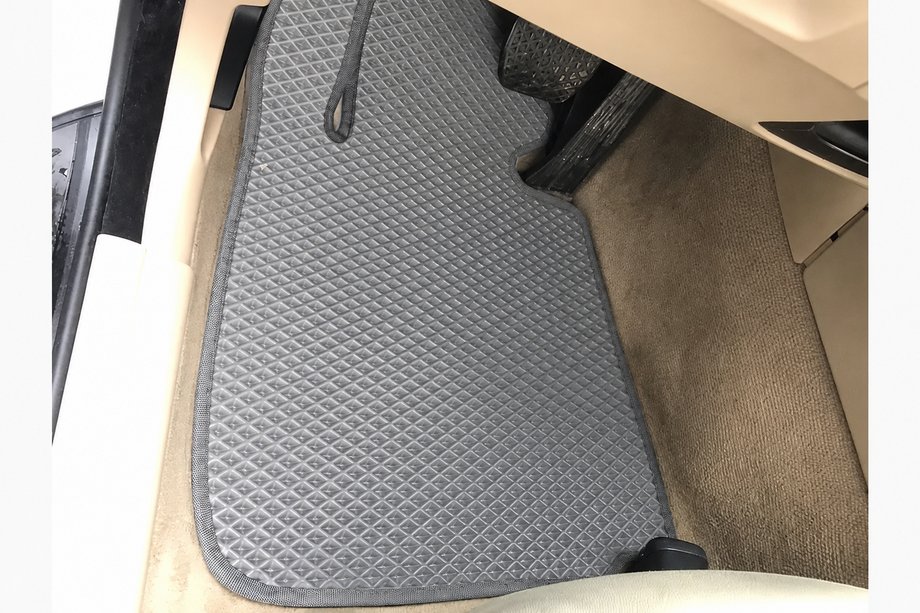 BMW 3 Series E90/E91 2005-2011 Alfombrillas EVA (Gris) Image