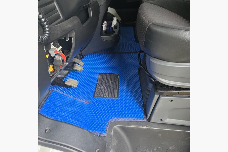 Citroen Jumper 2007-2025 Alfombrillas EVA (Azules) Image