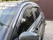 Hyundai Kona 2017-2023 Deflectores de ventana con moldura cromada (4 uds, Niken) foto 6