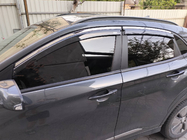 Hyundai Kona 2017-2023 Deflectores de ventana con moldura cromada (4 uds, Niken) foto 5